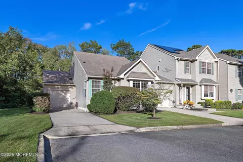 5 Timberline Dr, Little Egg Harbor, NJ 08087