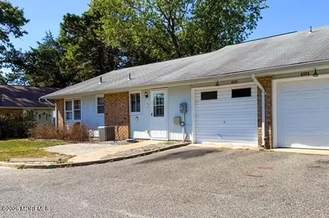 32 Edinburgh Ln # B, Manchester, NJ 08759