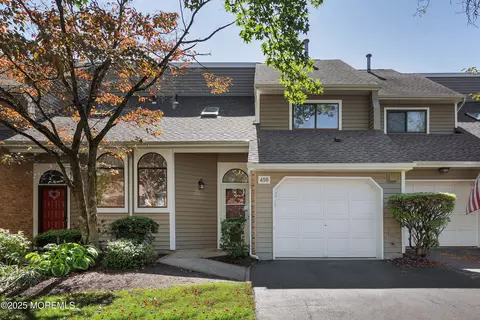 650 Ridgeview Ct, Toms River, NJ 08753