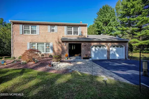 310 Windcrest Ct, Perrineville, NJ 08535