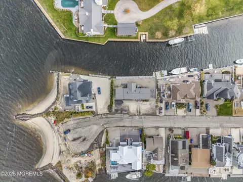 101 Sandy Point Dr, Brick, NJ 08723