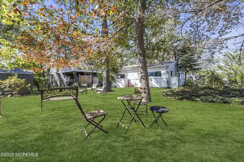 Exterior - 419 Beach Blvd, Forked River, NJ 08731 photo 5 of 7