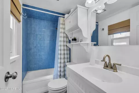 Bath - 419 Beach Blvd, Forked River, NJ 08731 photo 1 of 1
