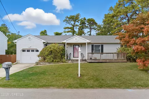 1312 Spar Ave, Beachwood, NJ 08722