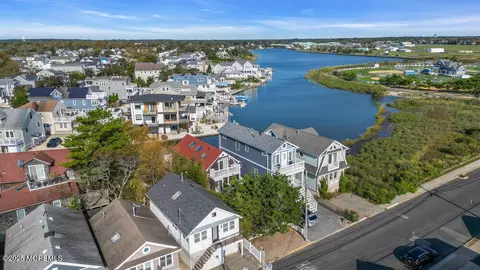 75 2nd Ave, Manasquan, NJ 08736