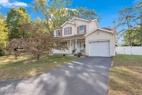 213 Champlain St, Toms River, NJ 08757