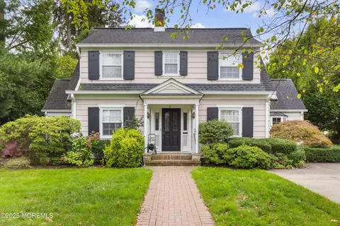 12 Brinckerhoff Ave, Freehold, NJ 07728