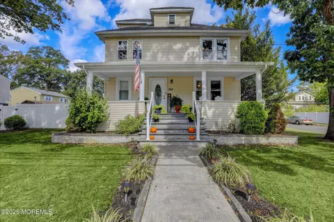 324 Thompson Ave, North Middletown, NJ 07748
