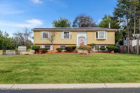 325 Meinzer St, Aberdeen, NJ 07747