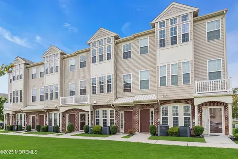22 Jake Dr, Tinton Falls, NJ 07753