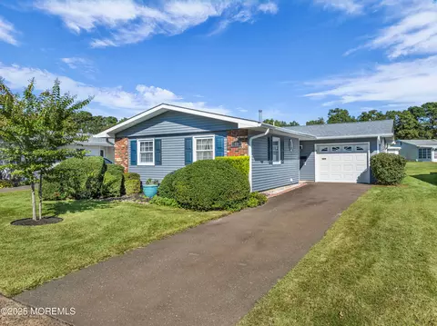41 Baser Ln, Brick, NJ 08724