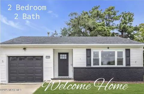112 Northumberland Dr, Toms River, NJ 08757