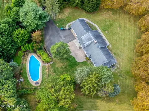 4 Cherry Hill Rd, Holmdel, NJ 07733