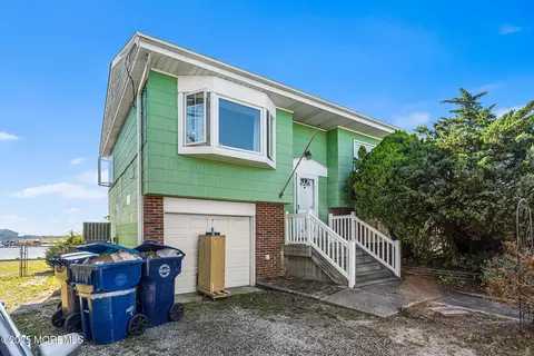 148 E Raritan Dr, Little Egg Harbor, NJ 08087
