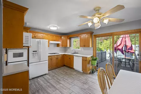 Kitchen - 34 Drexel Dr, Jackson, NJ 08527 photo 1 of 4