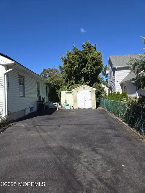 1024 17th Ave, Wall, NJ 07719 photo 5