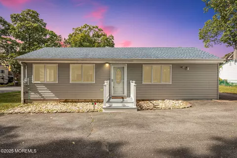 607 S Riverside Dr, Neptune City, NJ 07753