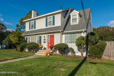 398 Conover Pl, Red Bank, NJ 07701