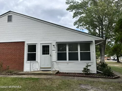 236 D Columbine Ave, Whiting, NJ 08759