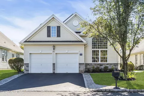 53 Tallman Ln, Somerset, NJ 08873