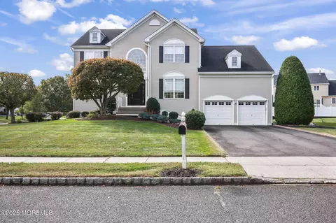 301 Colgate Way, Freehold, NJ 07728