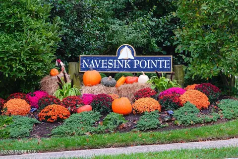 40 Windward Way, Red Bank, NJ 07701