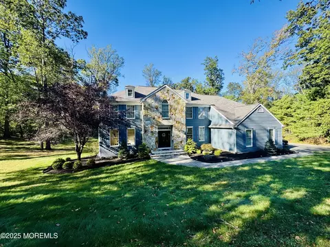 3 Forest Park Ct, Holmdel, NJ 07733