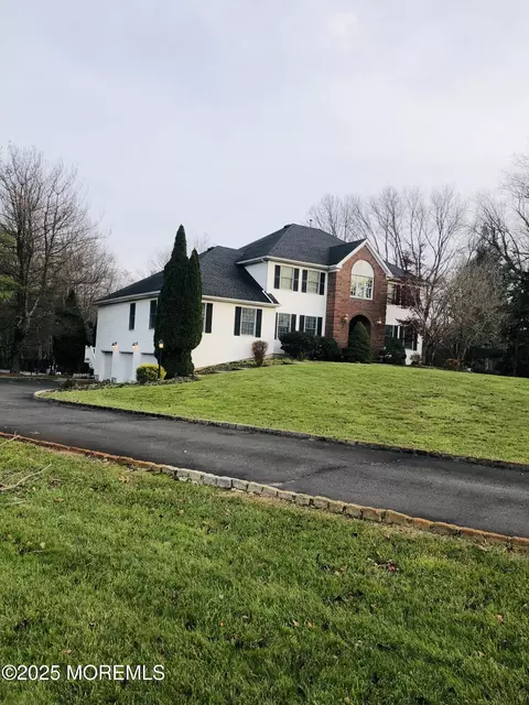 2 Steward Ct, Millstone, NJ 08510