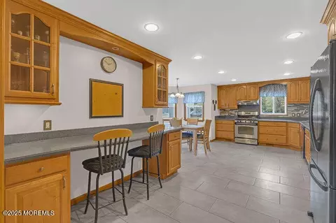 2 Ware Pl, Middletown, NJ 07748 photo 17