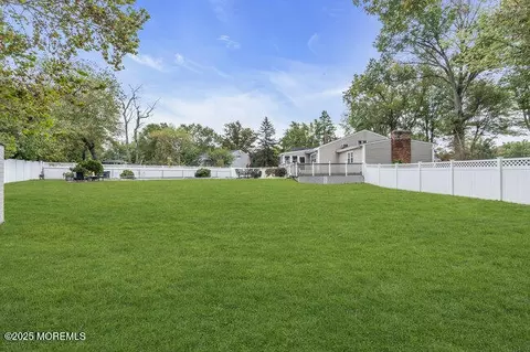 2 Ware Pl, Middletown, NJ 07748 photo 33