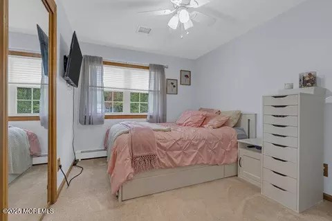 2 Ware Pl, Middletown, NJ 07748 photo 24