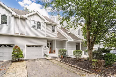 62 Violet Ct, Toms River, NJ 08753