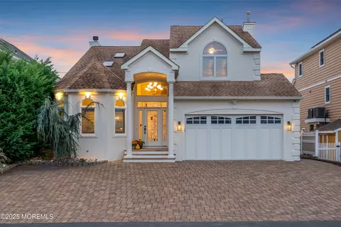 64 W Granada Dr, Brick, NJ 08723