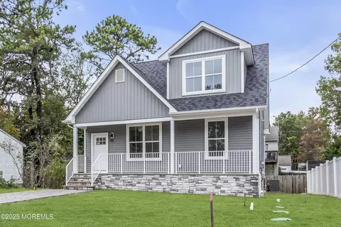 1325 Eleventh Ave, Toms River, NJ 08757