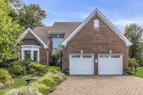 20 Windward Way, Red Bank, NJ 07701