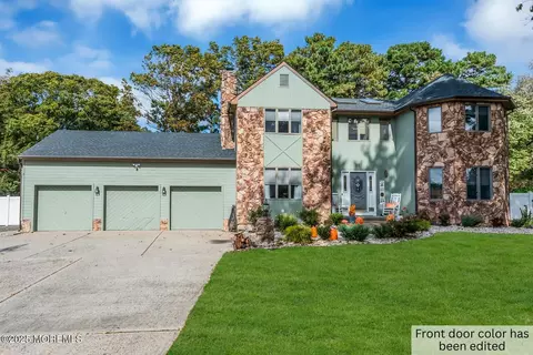 581 Winding River Rd, Brick, NJ 08724