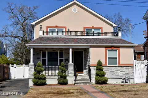 151 1st St, Keyport, NJ 07735