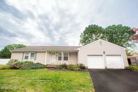 507 Sloop Ct, Toms River, NJ 08753