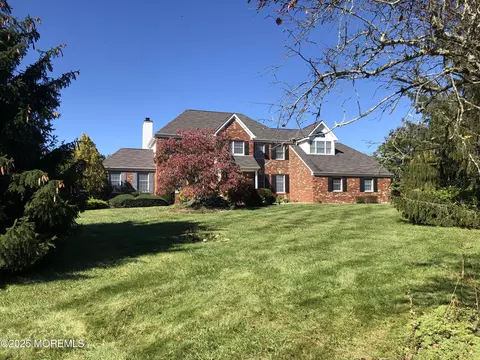 10 Saddlebrook Rd, Millstone, NJ 08535