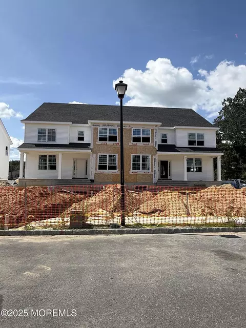 6 Holden Sq, Lakewood, NJ 08701