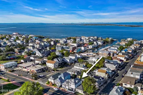 288 Bay Ave, Highlands, NJ 07732