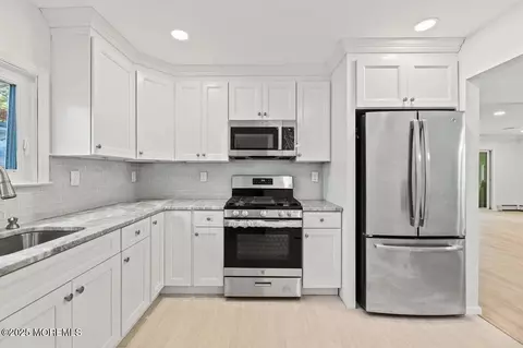 254 Port Royal Dr, Toms River, NJ 08757