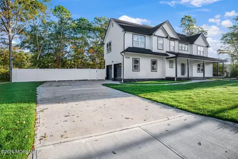 1028 Alpine St, Forked River, NJ 08731 photo 2