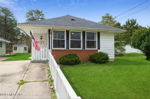 2265 Hovsons Blvd, Toms River, NJ 08753