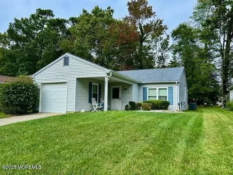 230 Valley Forge Dr, Little Egg Harbor, NJ 08087