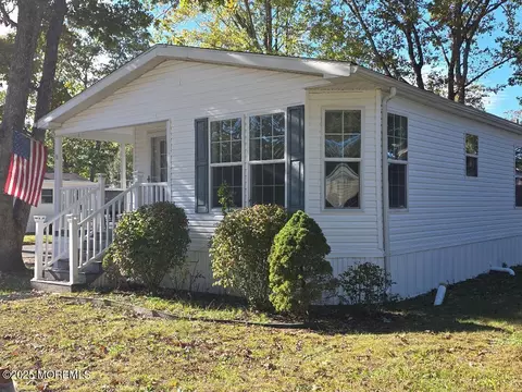 100 Cedar Ln, Barnegat, NJ 08005