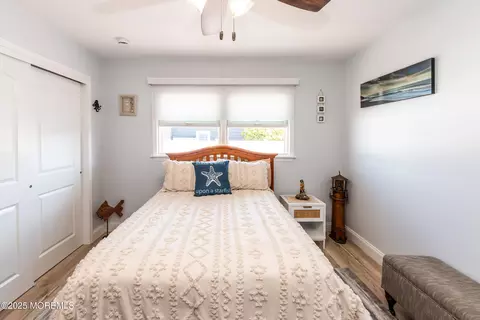 Bedroom - 658 Fairview Ln, Forked River, NJ 08731 photo 6 of 13