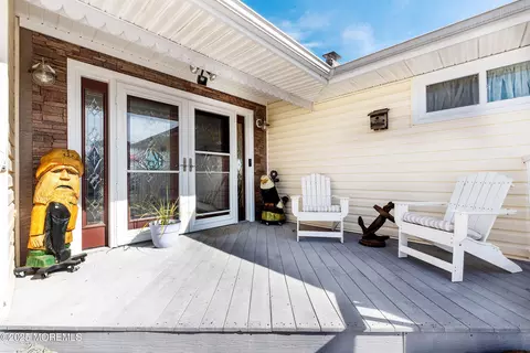 Exterior - 658 Fairview Ln, Forked River, NJ 08731 photo 4 of 24