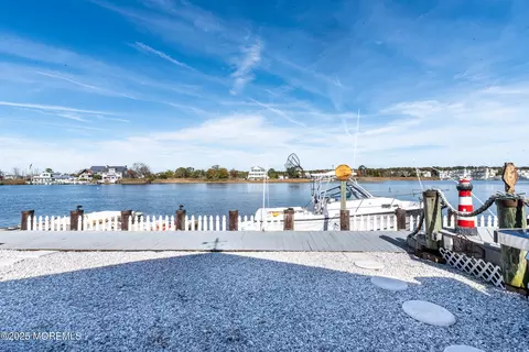 View/Area - 658 Fairview Ln, Forked River, NJ 08731 photo 3 of 25