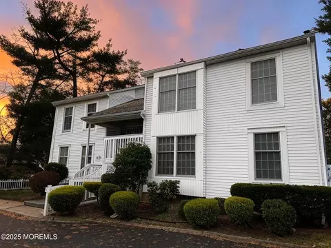 2501 Bedford Corners Ln #11, Wall, NJ 07719
